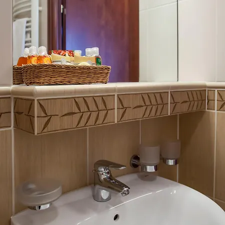 Hotel Farmona Business &