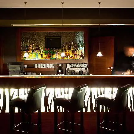 Farmona Business & 3*