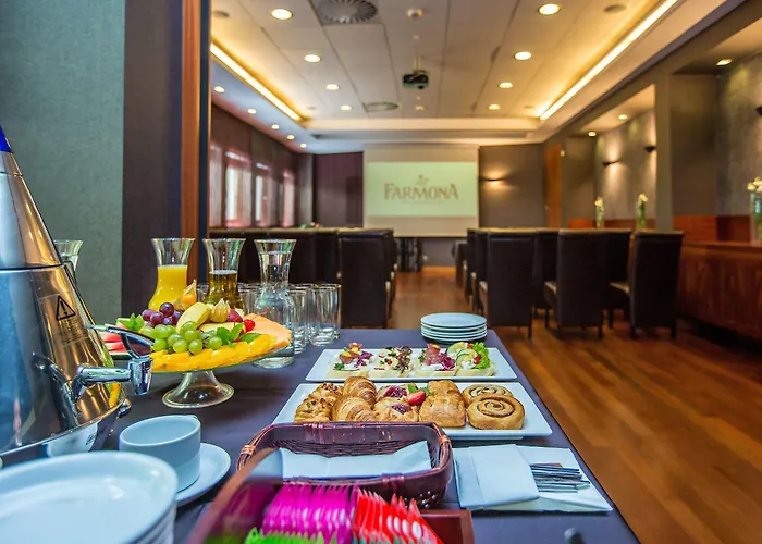 Farmona Business & فندق