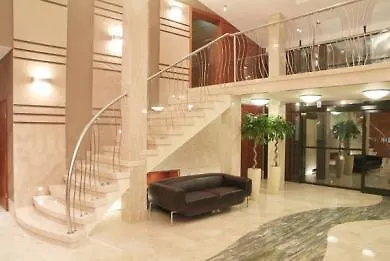 Farmona Business & 3* Cracovia