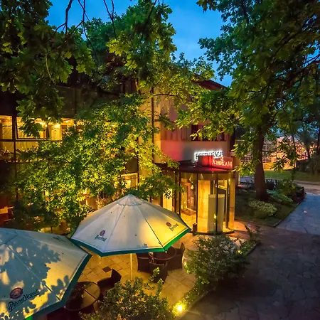 Hotel Farmona Business &