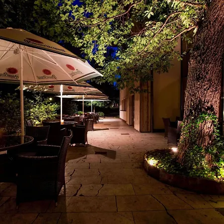 Farmona Business & 3* קרקוב