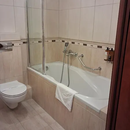 Hotel Farmona Business &