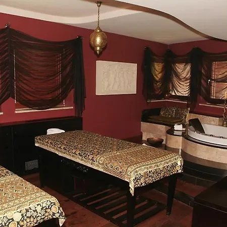 Farmona Business & Ξενοδοχείο