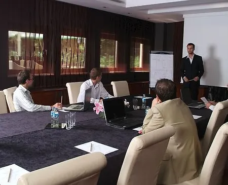 Hotel Farmona Business & 3*