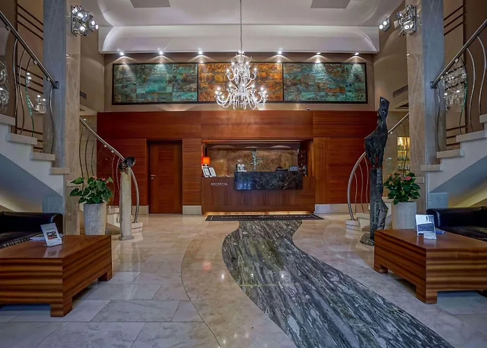 Hotel Farmona Business & 3*