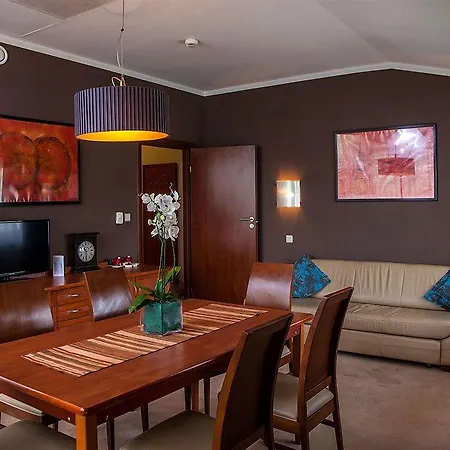 호텔 파르모나 비즈니스&스파