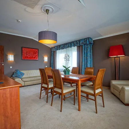 파르모나 비즈니스&스파 3* 크라쿠프