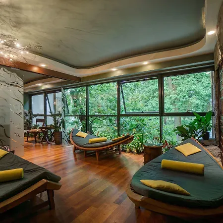 파르모나 비즈니스&스파 호텔